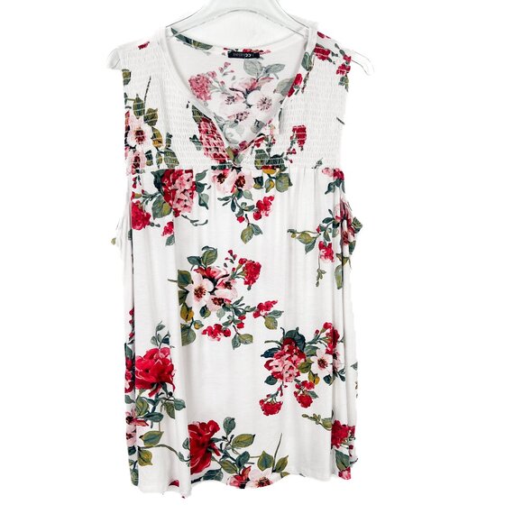 NWOT Stitch Fix Papermoon Suchi Smocked Yoke Knit Top Floral Plus Size 3X - Picture 1 of 7